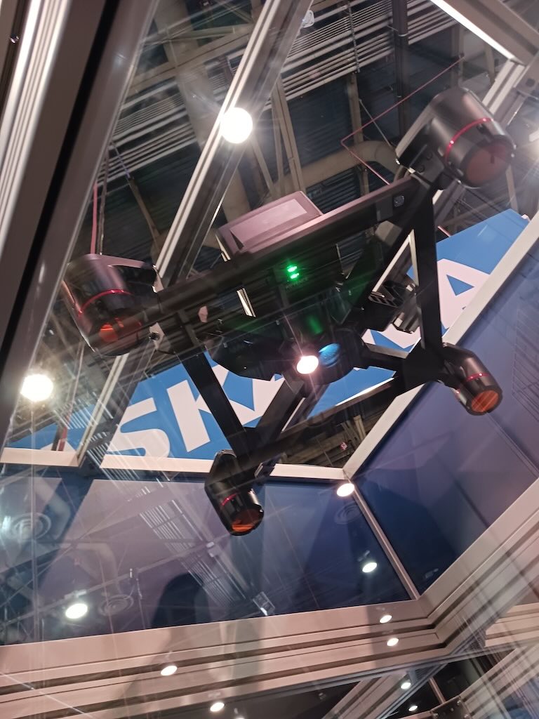 A 3D bin picking demo uses an extended-reach robot guided from above by this Keyence 3D vision system at Pack Expo Las Vegas 2023. Also see short video clip. Courtesy: Control Engineering